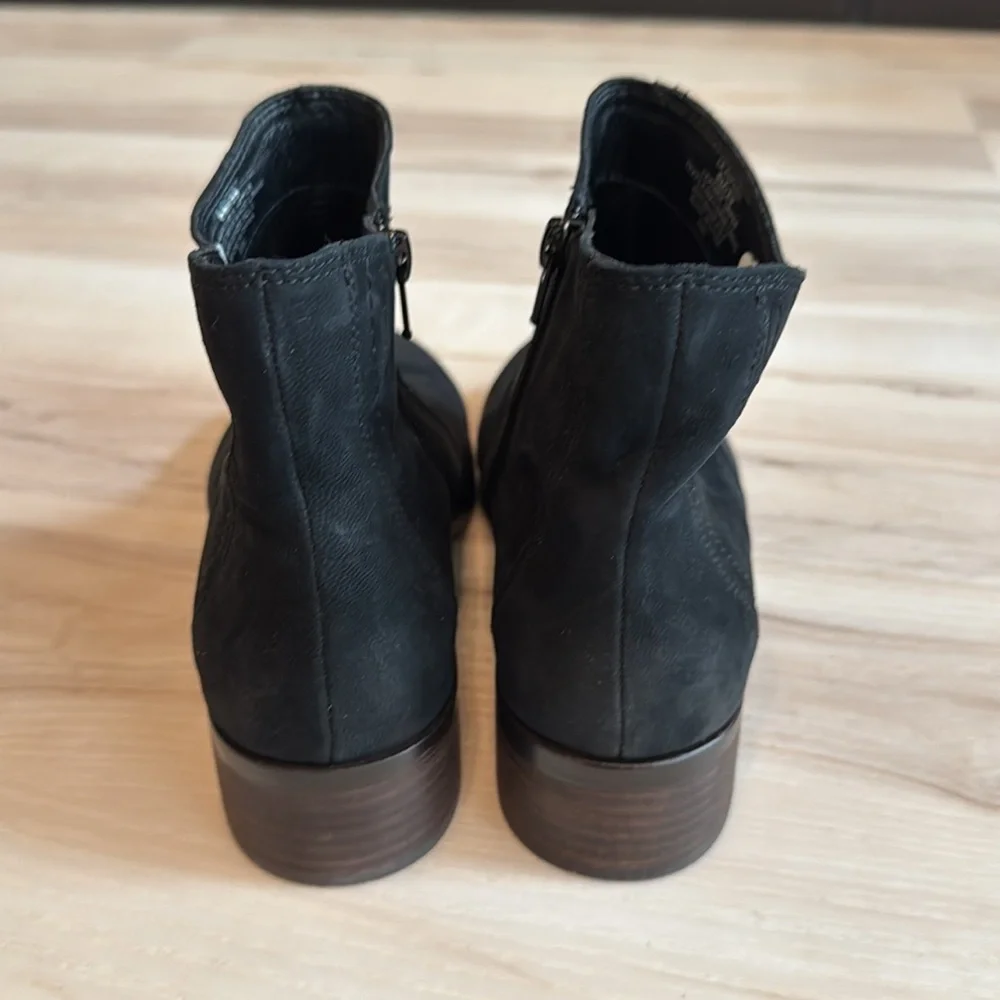 Lucky Brand Pattrik Suede Booties Black Western Boho Ankle Boots Size 8